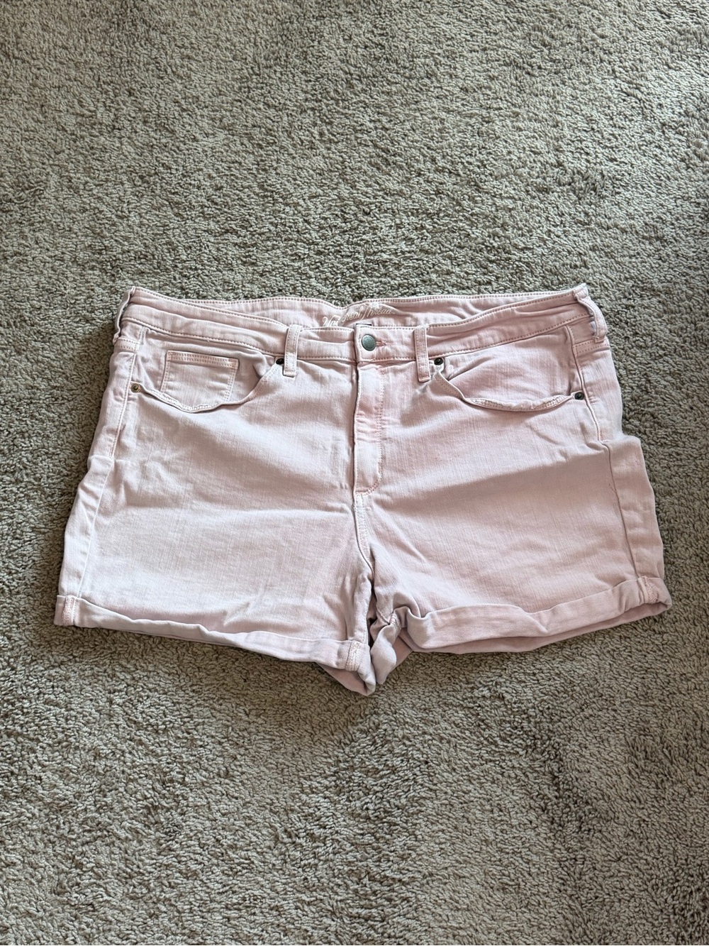 Universal Thread Light Pink Denim Roll-Hem Shorts